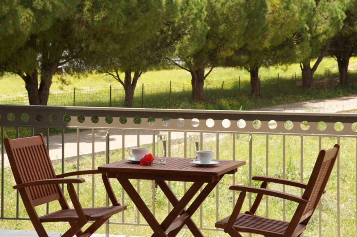 G.Living 365 Apartment Agia Efimia Exterior foto