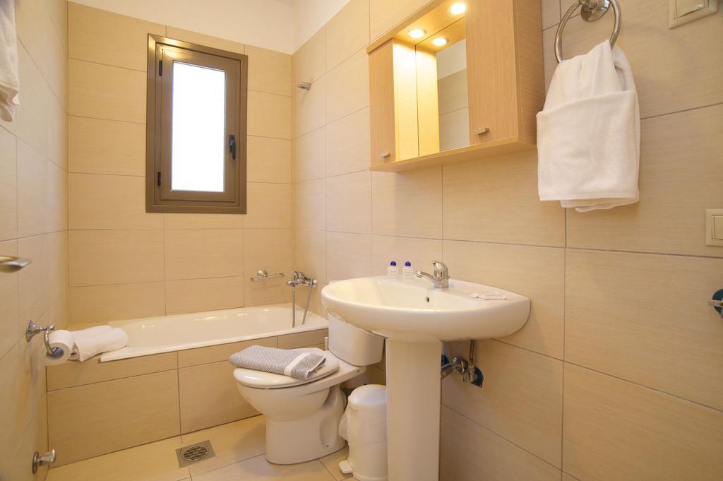 G.Living 365 Apartment Agia Efimia Cameră foto